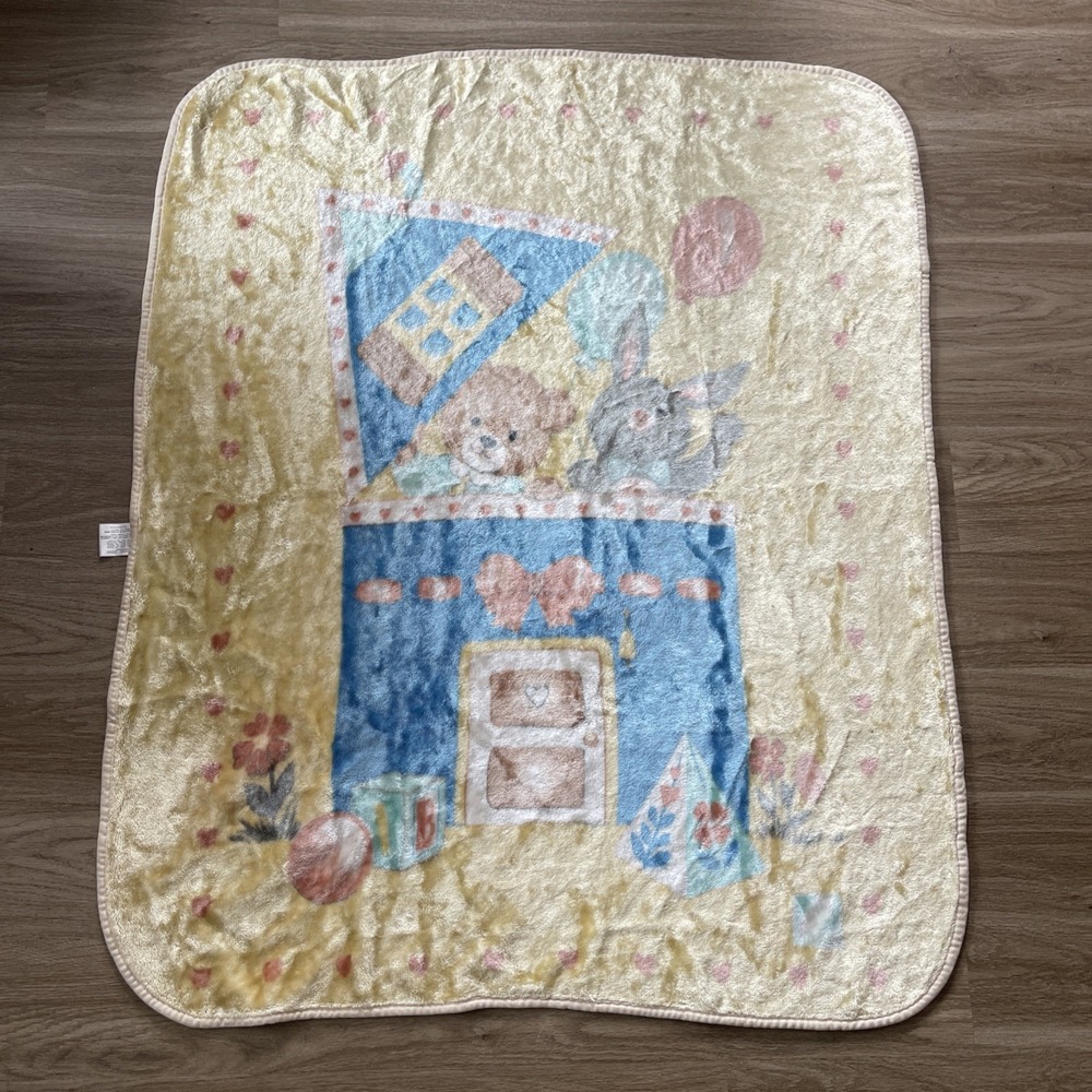 RARE Vintage Novatex Bear Bunny Toy House Balloons 49x42in Baby Fleece Blanket